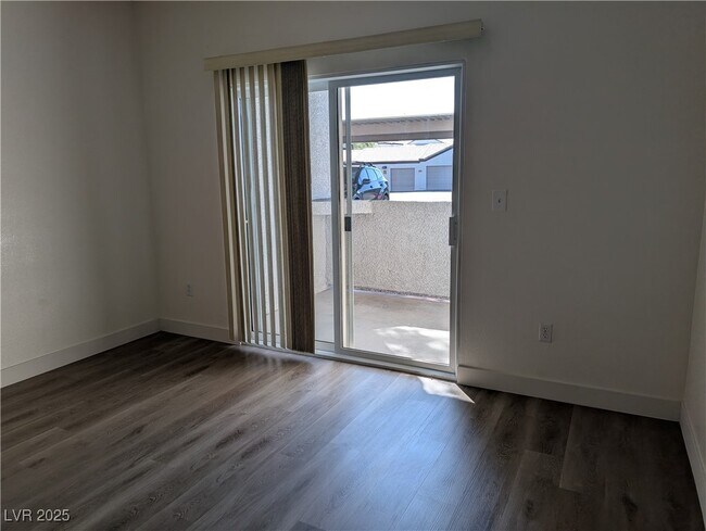 Foto del edificio - 7255 W Sunset Rd