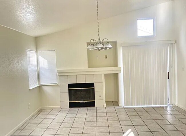 Foto del edificio - Beautiful home for rent in southwest.
