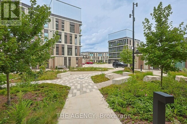 Building Photo - 2082 Lumen Dr
