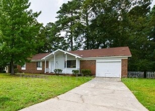 Building Photo - 836 Muskegon Dr