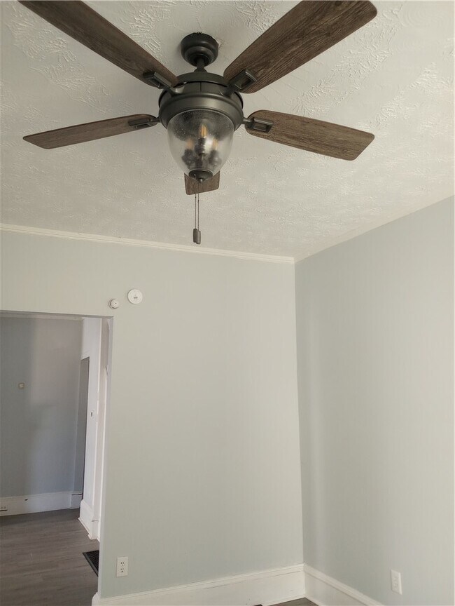 Foto del edificio - 410 Linden Pl
