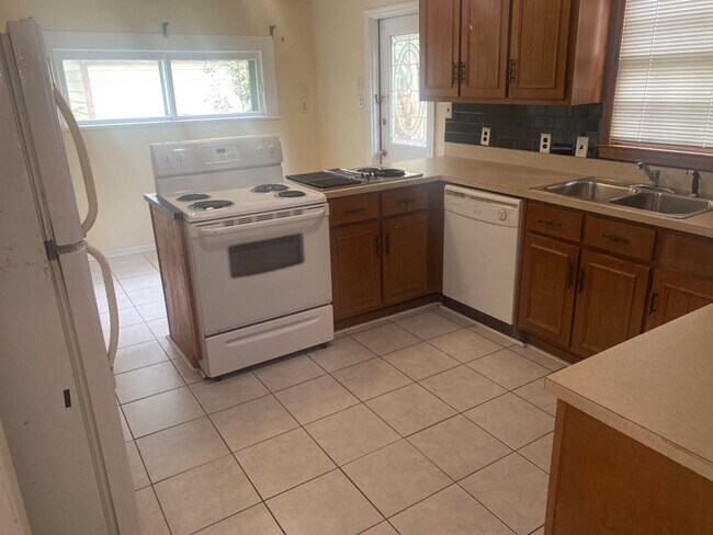 Building Photo - ? 5949 Westview Drive - Columbus, GA