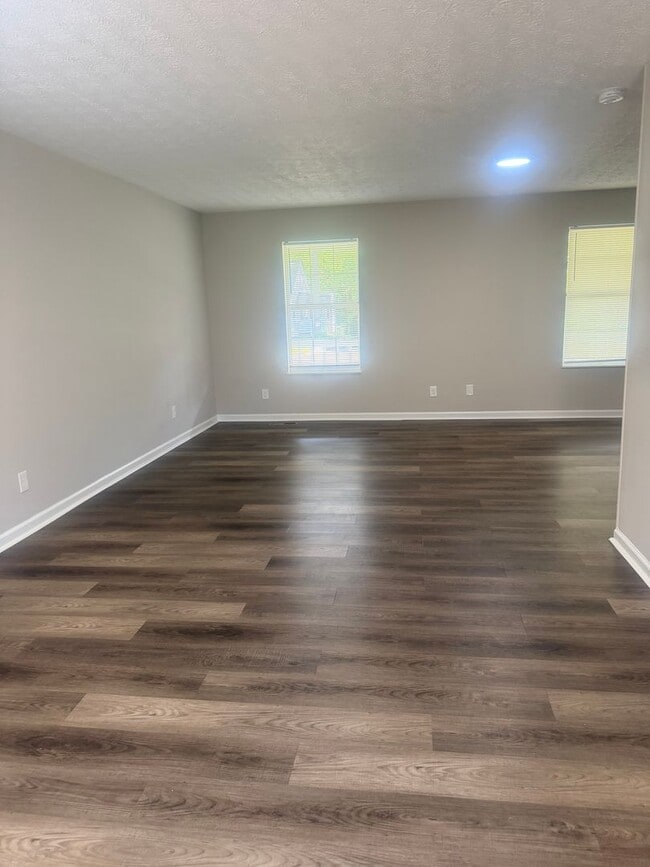 Photo - Fountain City rental available now House