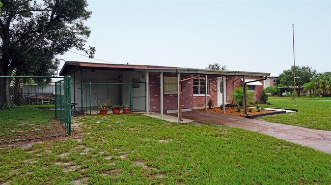 Building Photo - 3570 72nd St N