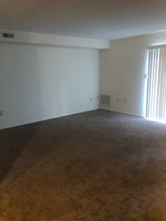Building Photo - 1552 Helderberg Ave