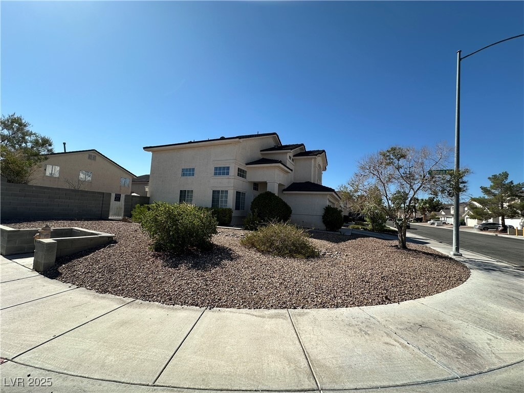 Primary Photo - 7540 Flat Rock St
