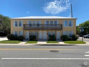 Building Photo - 147 Riberia St