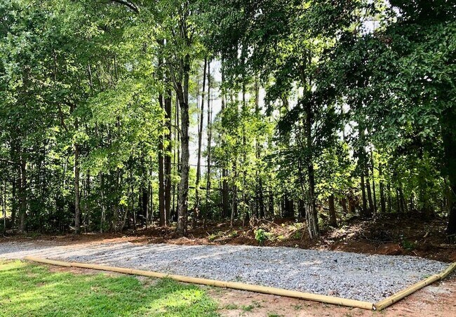 Foto del edificio - 932 Solen Williams Rd