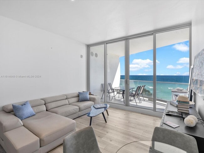 Building Photo - 16901 Collins Ave