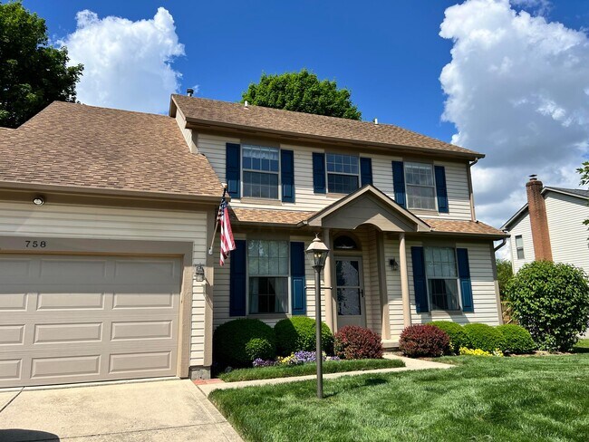 Foto del edificio - 758 N Starr Dr