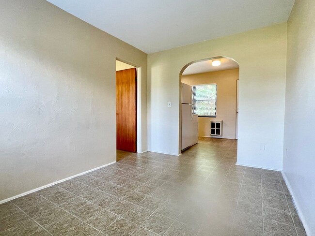 Building Photo - Renovated 1 bedroom 1 bath Winter Park Apa...