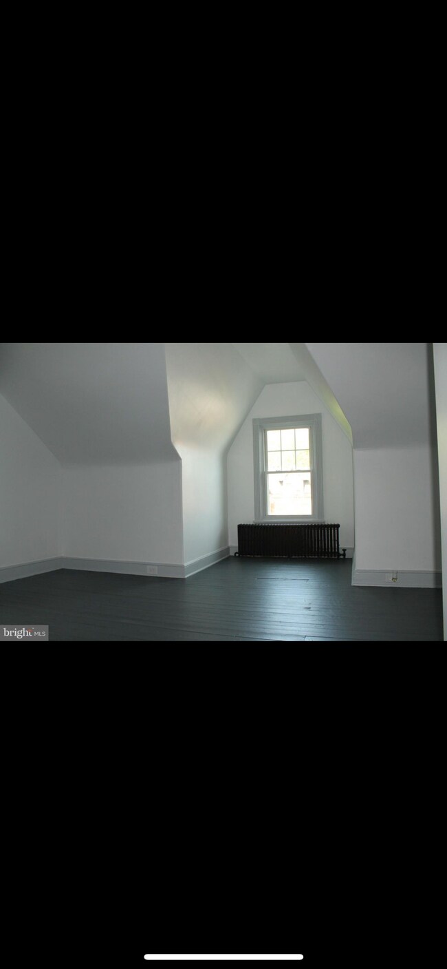 Upstairs Bedroom - 21 N Broad St