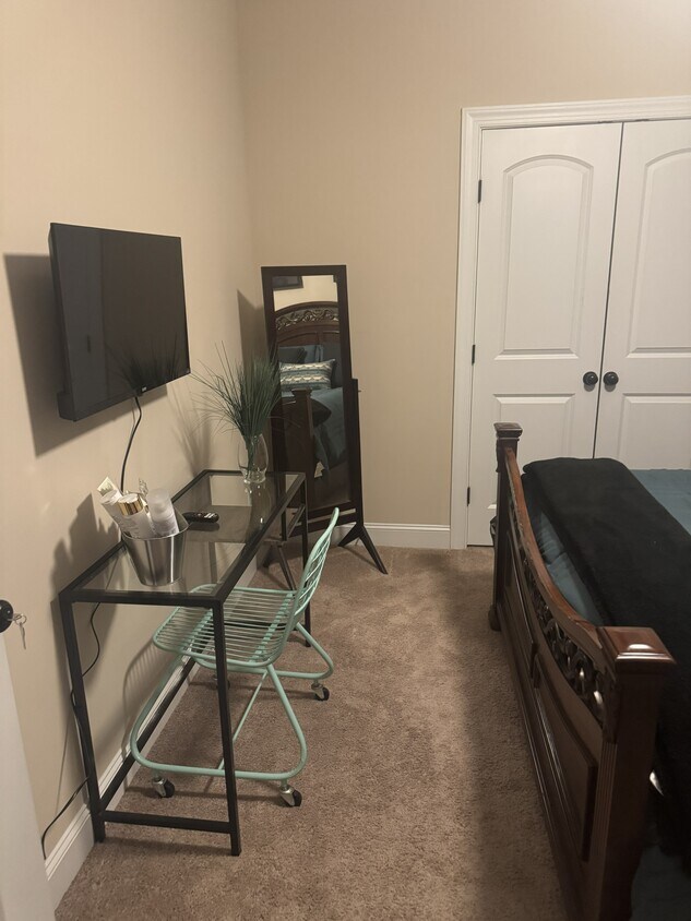 Building Photo - 4508 Kenning Park Dr