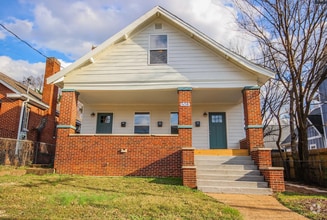 Building Photo - 508 S Highland Park Ave