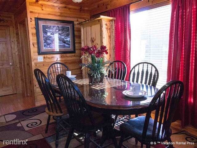 Foto del edificio - 2251 Upper Middle Creek Rd