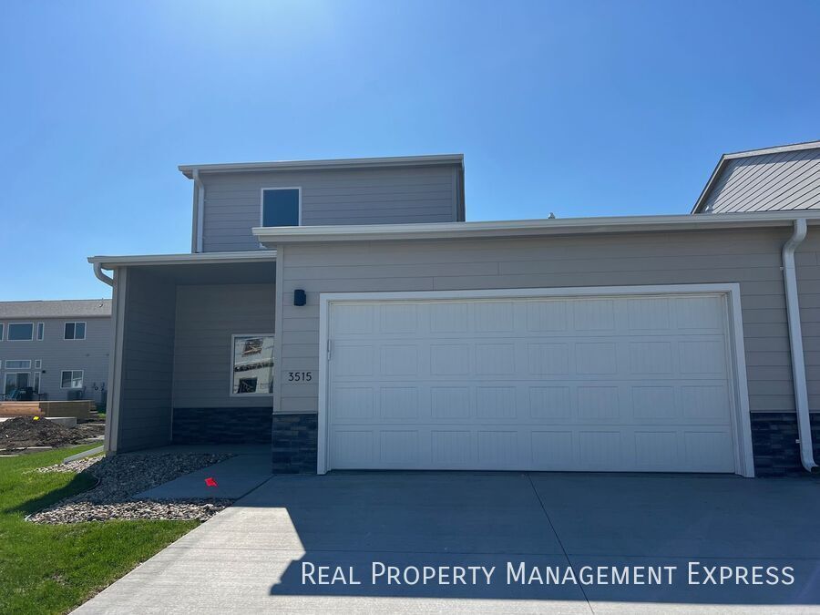 Primary Photo - 3515 S Broek Dr