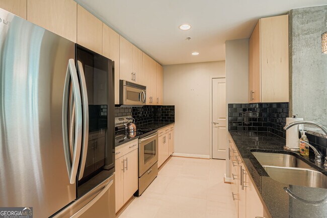 Foto del edificio - 860 Peachtree St NE