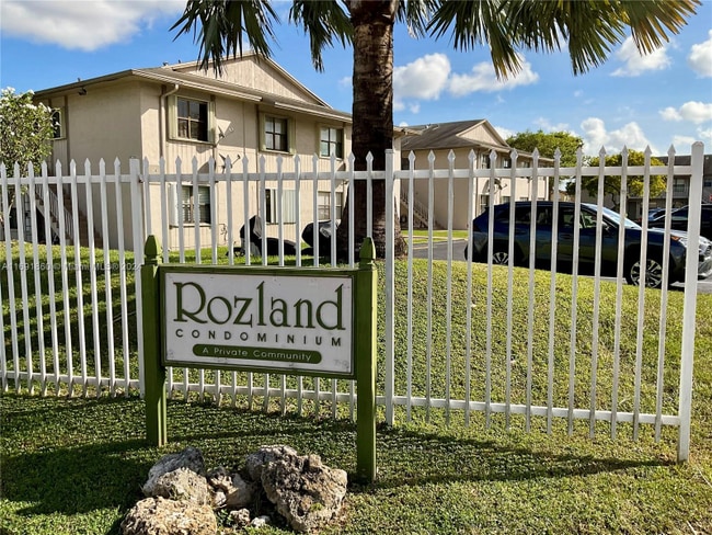 Photo - 768 Evergreen Dr House