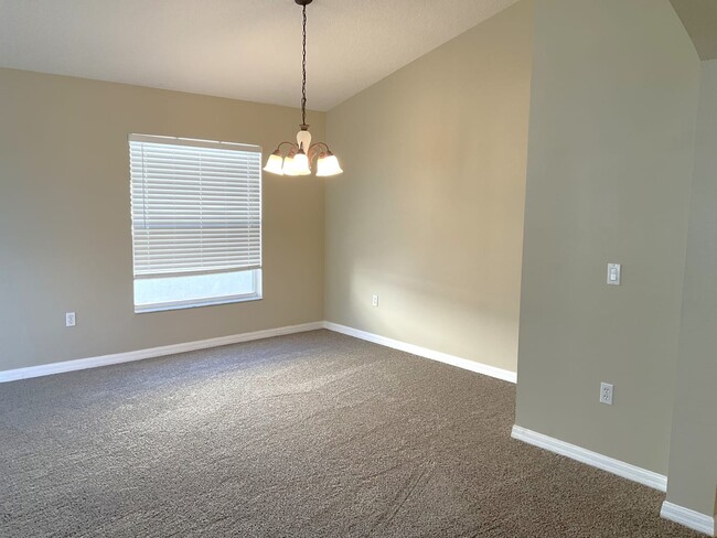 Building Photo - 4631 Cumbrian Lakes Dr