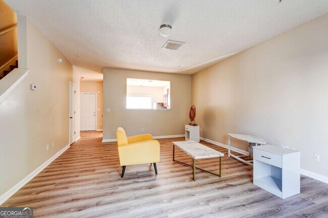 Foto del edificio - 2837 Laurel Ridge Cir