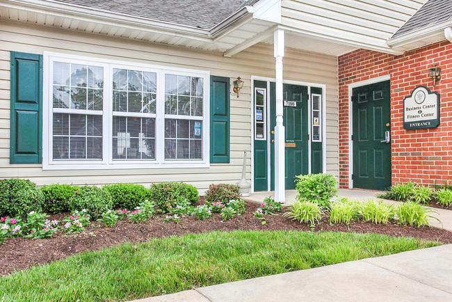 Building Photo - Salem Fields Townhomes