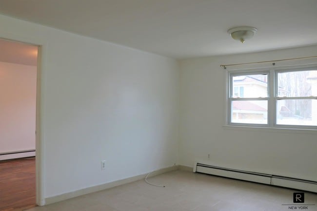 Building Photo - 440 Stafford Avenue