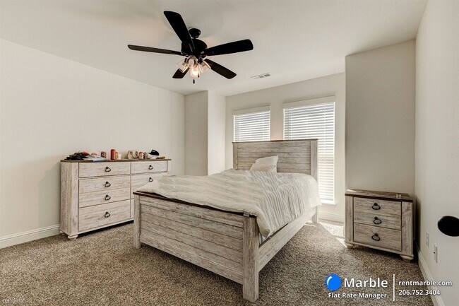 Foto del edificio - 3 br, 2 bath House - 6012 NW Grant St
