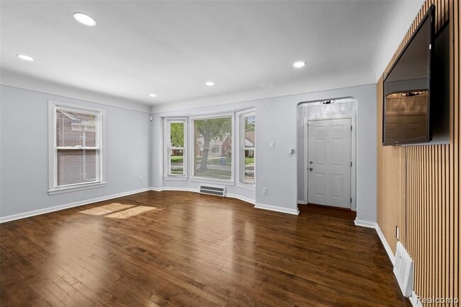 Building Photo - 8478 Hazelton St