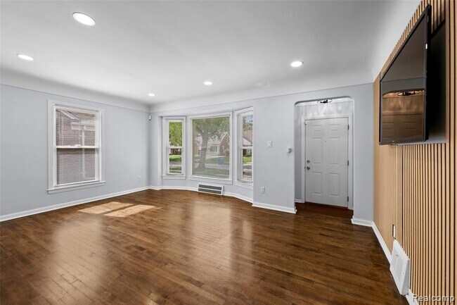 Foto del edificio - 8478 Hazelton St