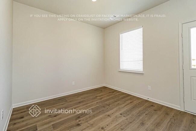 Building Photo - 10020 Pilot Pl