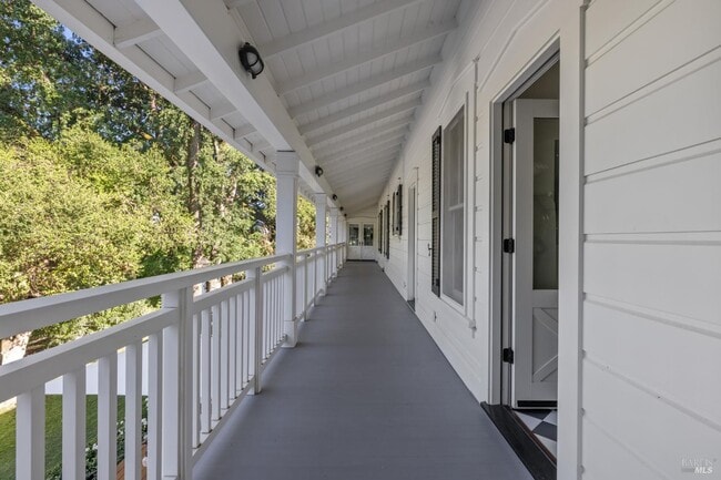 Building Photo - 989 Rutherford Rd