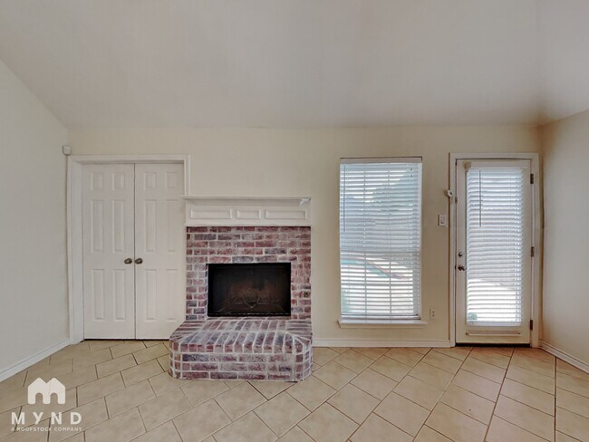 Building Photo - 1257 Christopher Ln