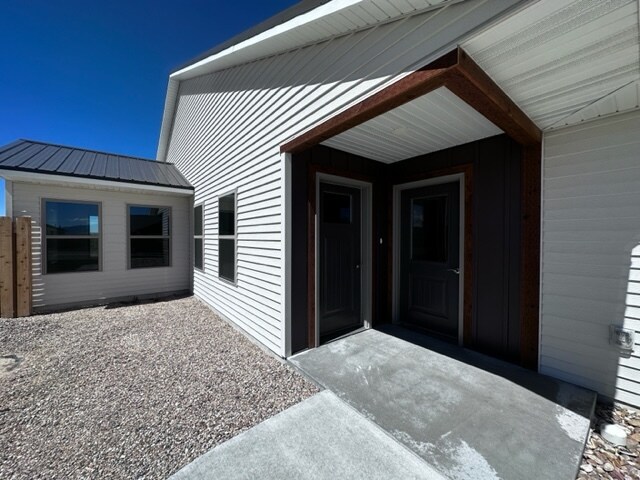 Foto del edificio - 404 Walnut Ct E