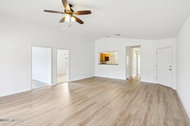 Foto del edificio - 13212 N Classic Overlook Ct