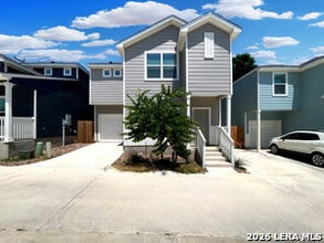 Building Photo - 2085 Silver Oaks