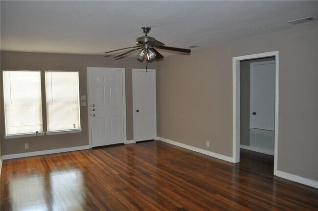 Foto del edificio - 7702 Rutgers Ave