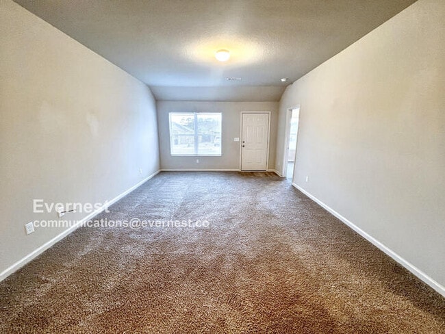 Building Photo - 2169 Bentwood Dr