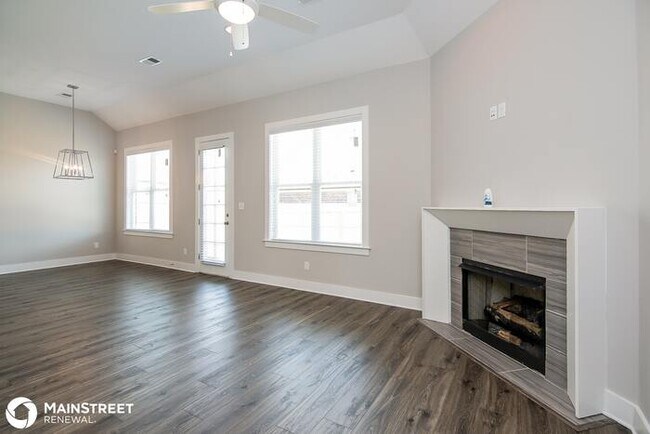 Building Photo - 8682 Feather Hill, Olive Branch, MS 38654