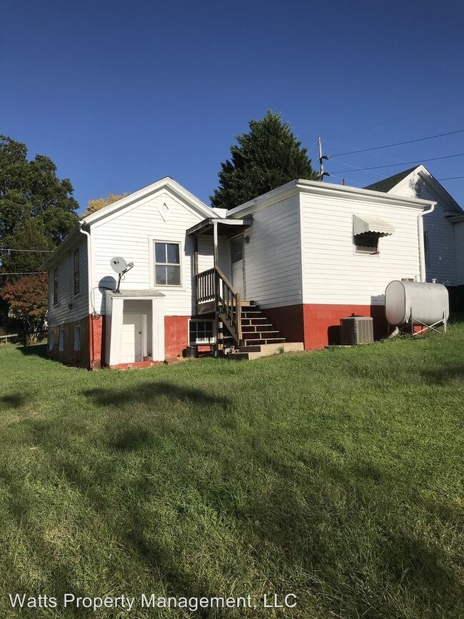 Building Photo - 2 br, 1 bath House - 2347 Kemper St