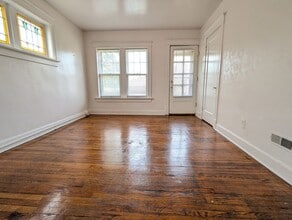 Building Photo - 2152-2154-2154 Geyer Ave