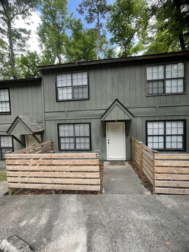 Primary Photo - 1560 Kay Ave