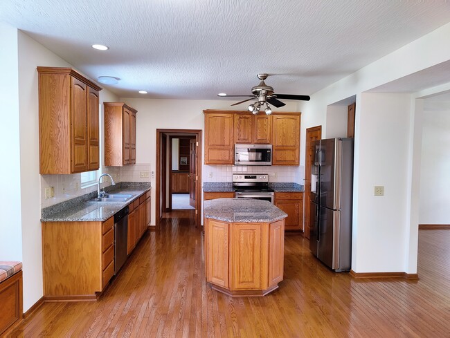 Foto del edificio - 6997 New Albany Links Dr