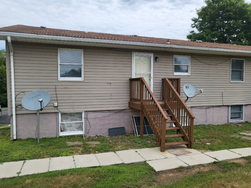 Foto principal - 536 Center Grange Rd