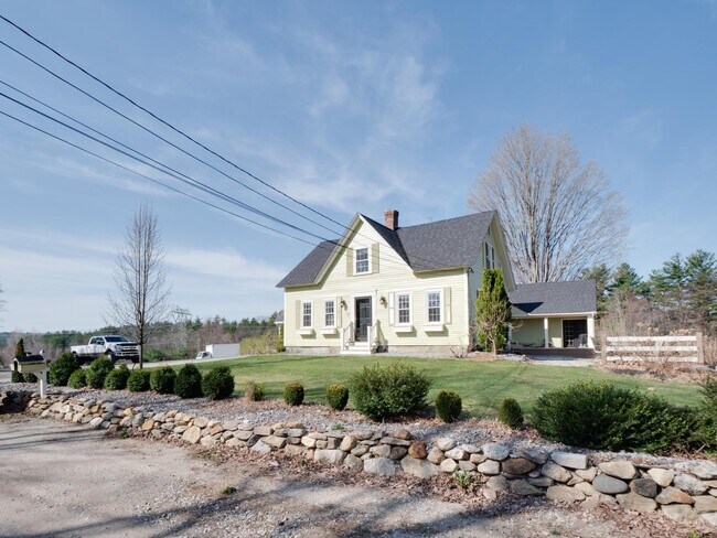 Building Photo - 210 Daniel Plummer Rd