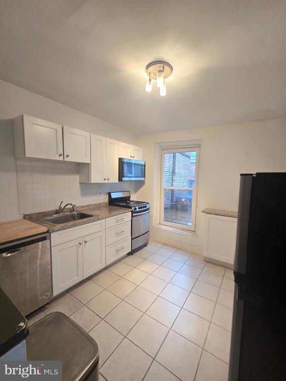 Building Photo - 1413 Lombard St