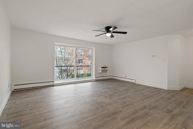 Building Photo - 120 N Bethlehem Pike