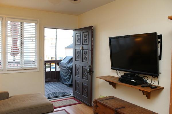 Building Photo - 2 bedroom in San Diego CA 92109