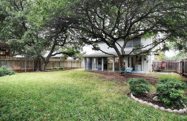 Foto del edificio - 8411 Glen Canyon Dr
