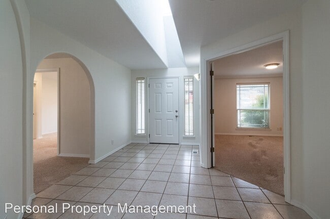 Building Photo - 4 br, 2 bath House - 313 NW 106th St