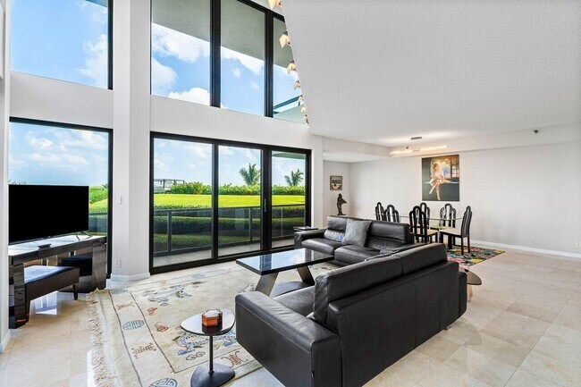 Foto del edificio - 3120 S Ocean Blvd